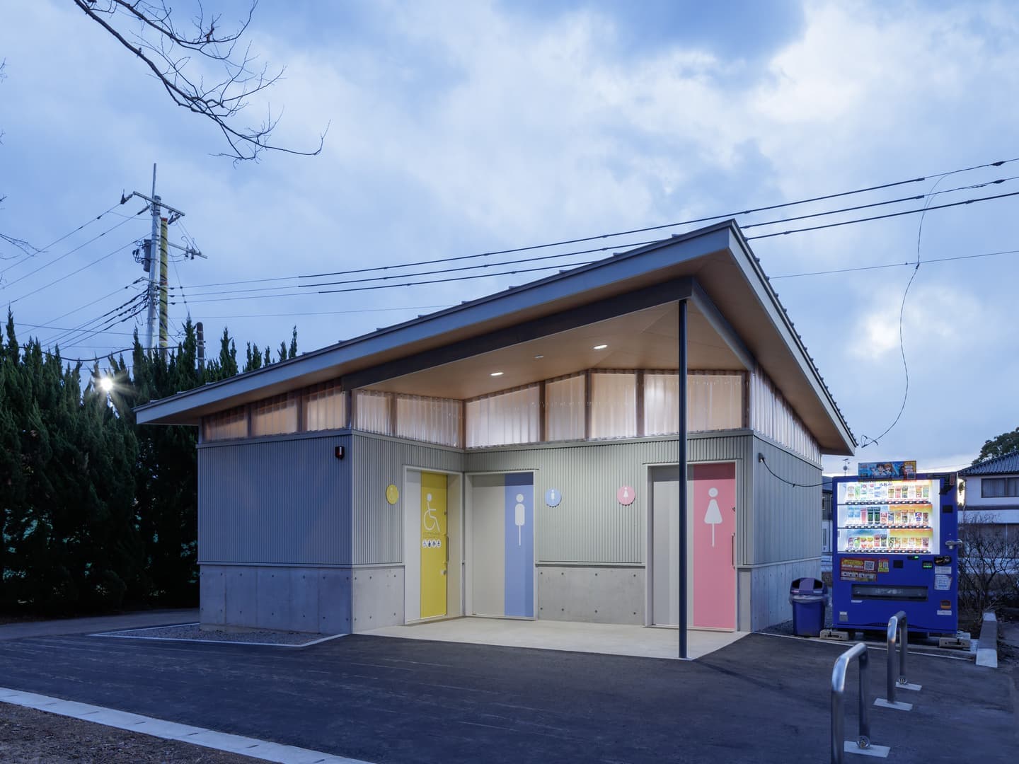 谷田部テニスコートトイレ